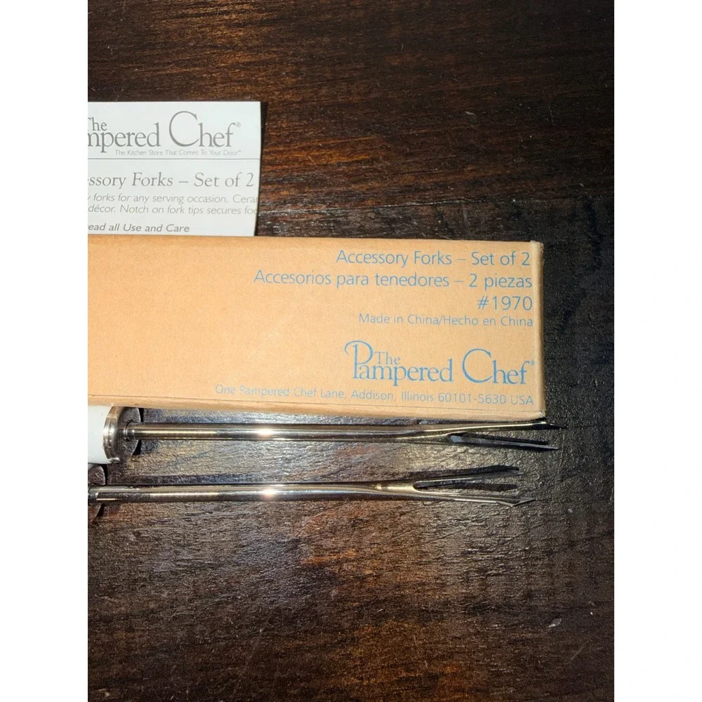 Pampered Chef Accessory Forks Set of 2‎ #1970 White Ceramic Handles